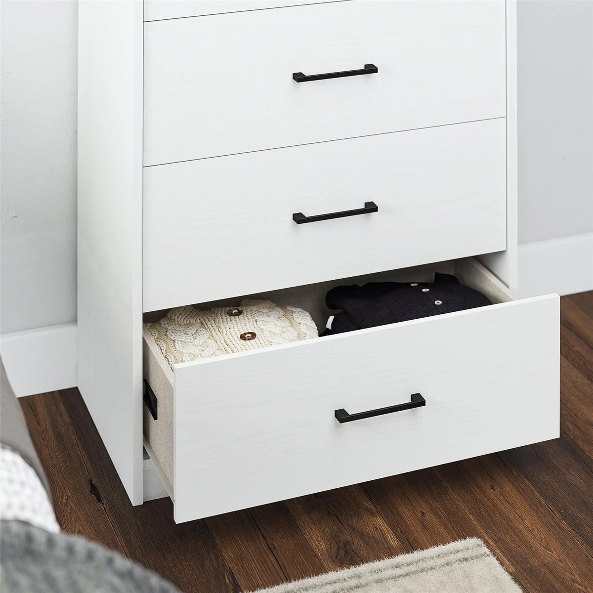 Black Oak 4 Drawer Dresser F6341