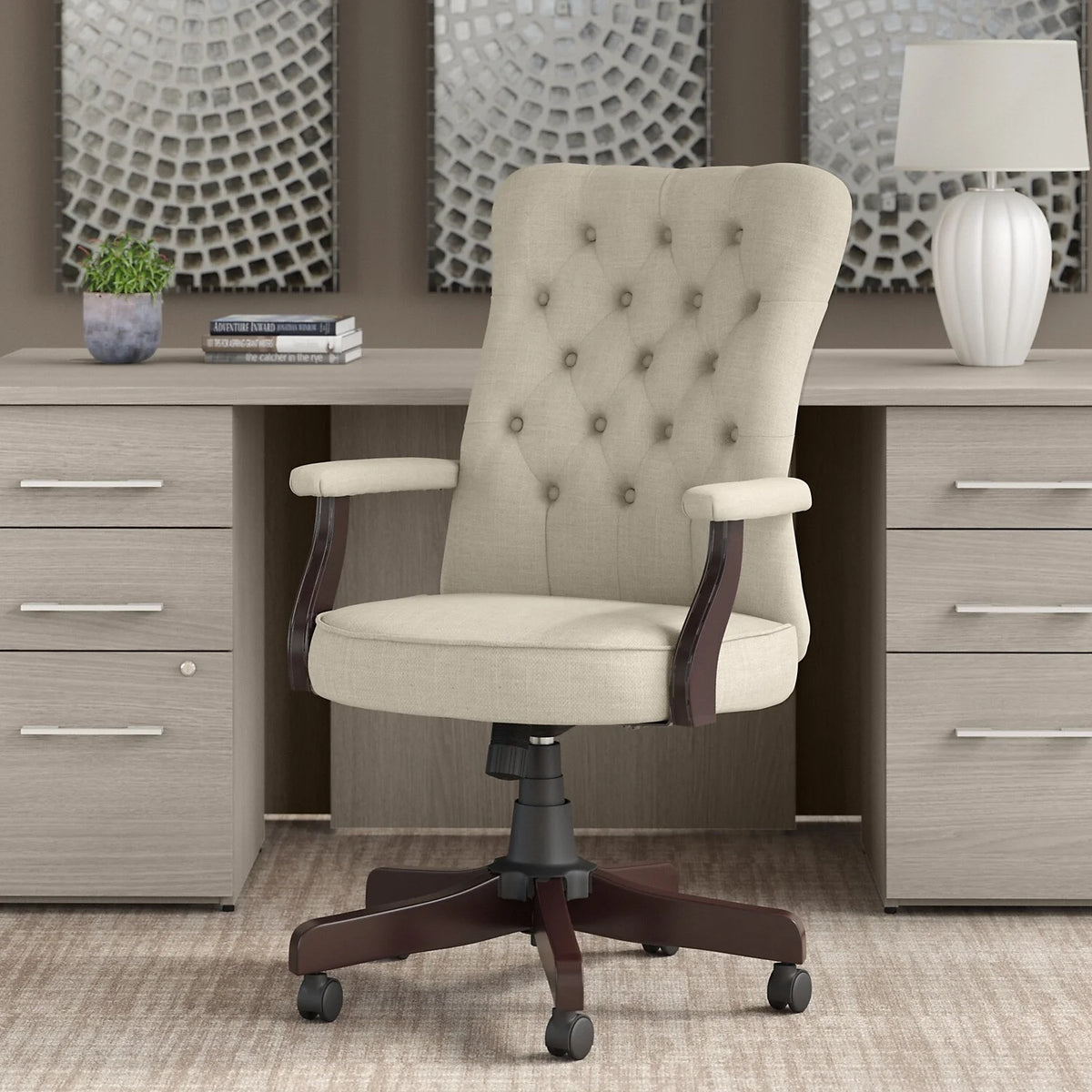 Cream Fabric Tufted Office Chair with Arms K549