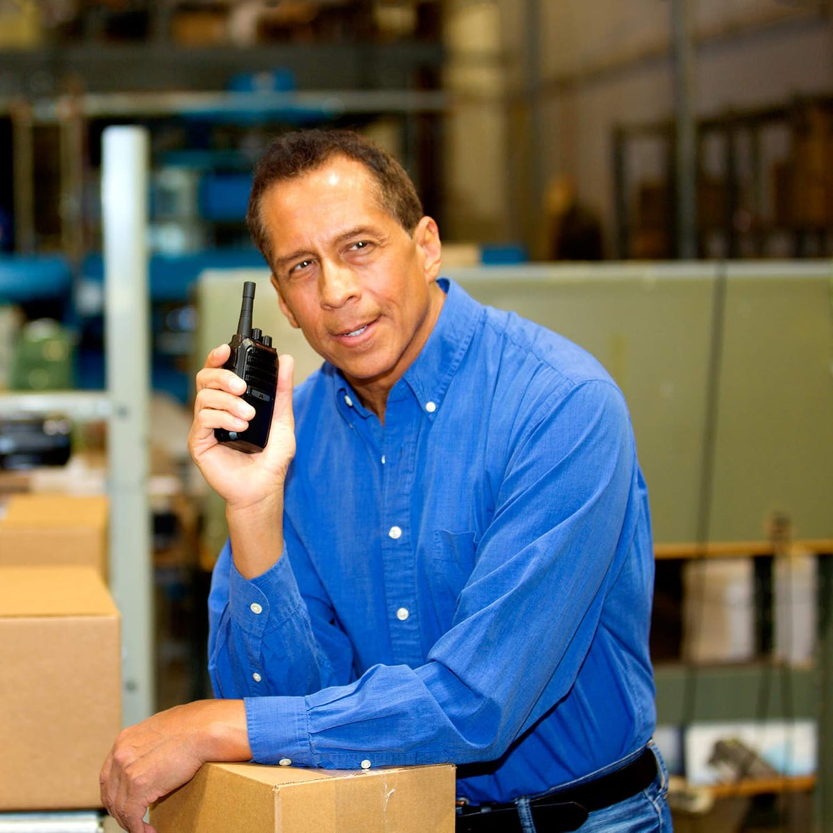 Black Two-Way Business Band Radio Bundle (Pack of 4) E423