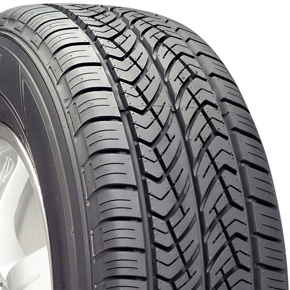 225/65R17 102T Tire Y1697