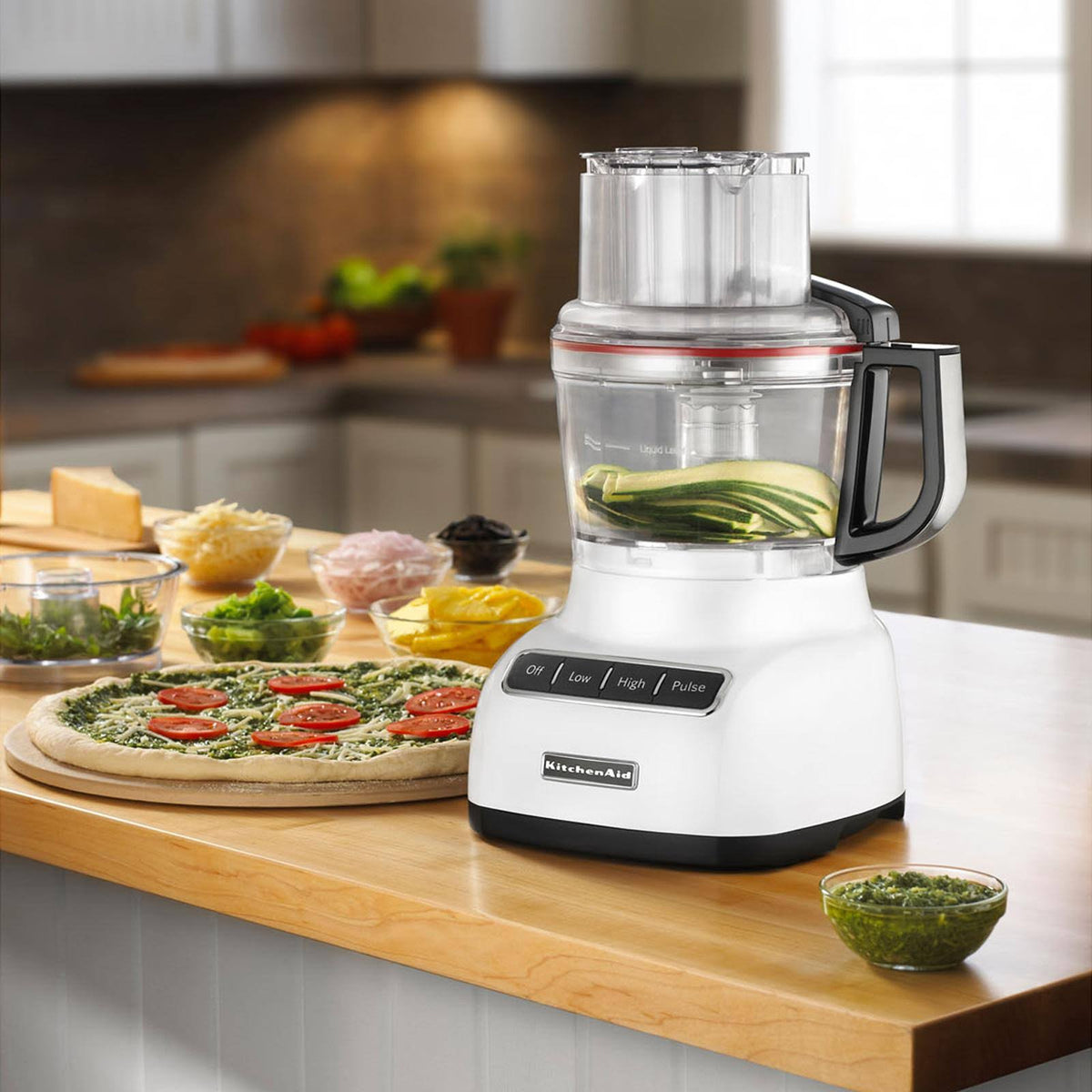 White 9 Cup Food Processor E615
