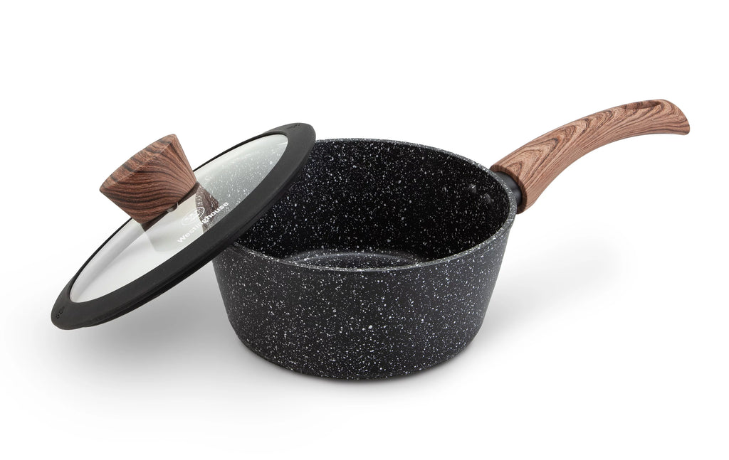 18cm Saucepan with Glass Lid B2541