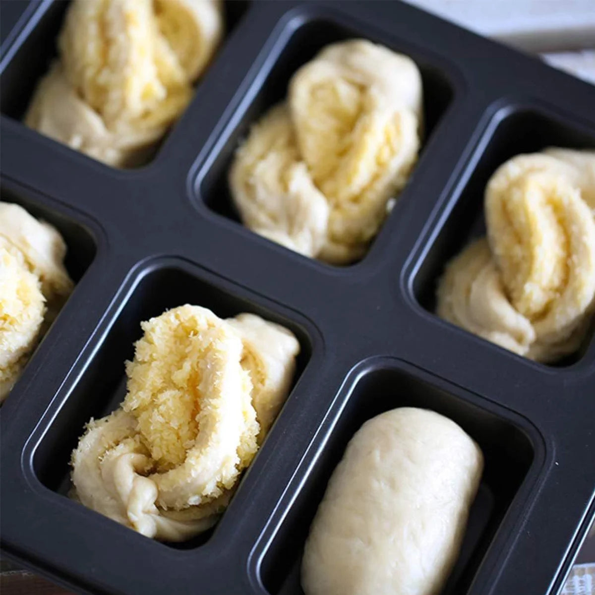 Non-Stick Mini Loaf Pan K973715