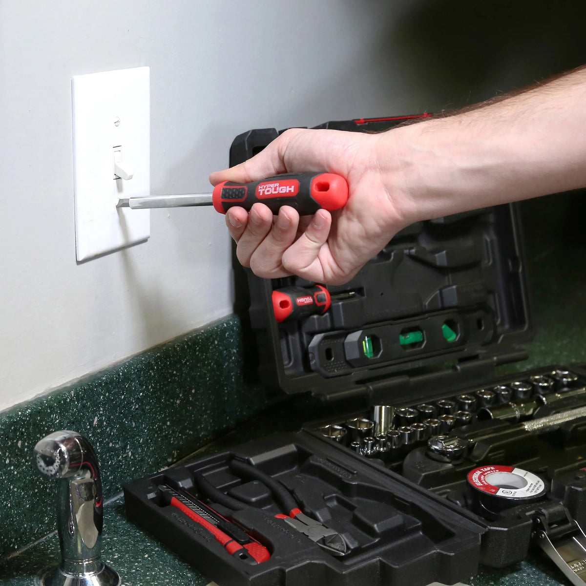 118-Piece Tool Set D15899