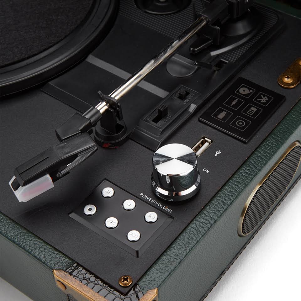 Portable Bluetooth Turntable Green/Black Q4449