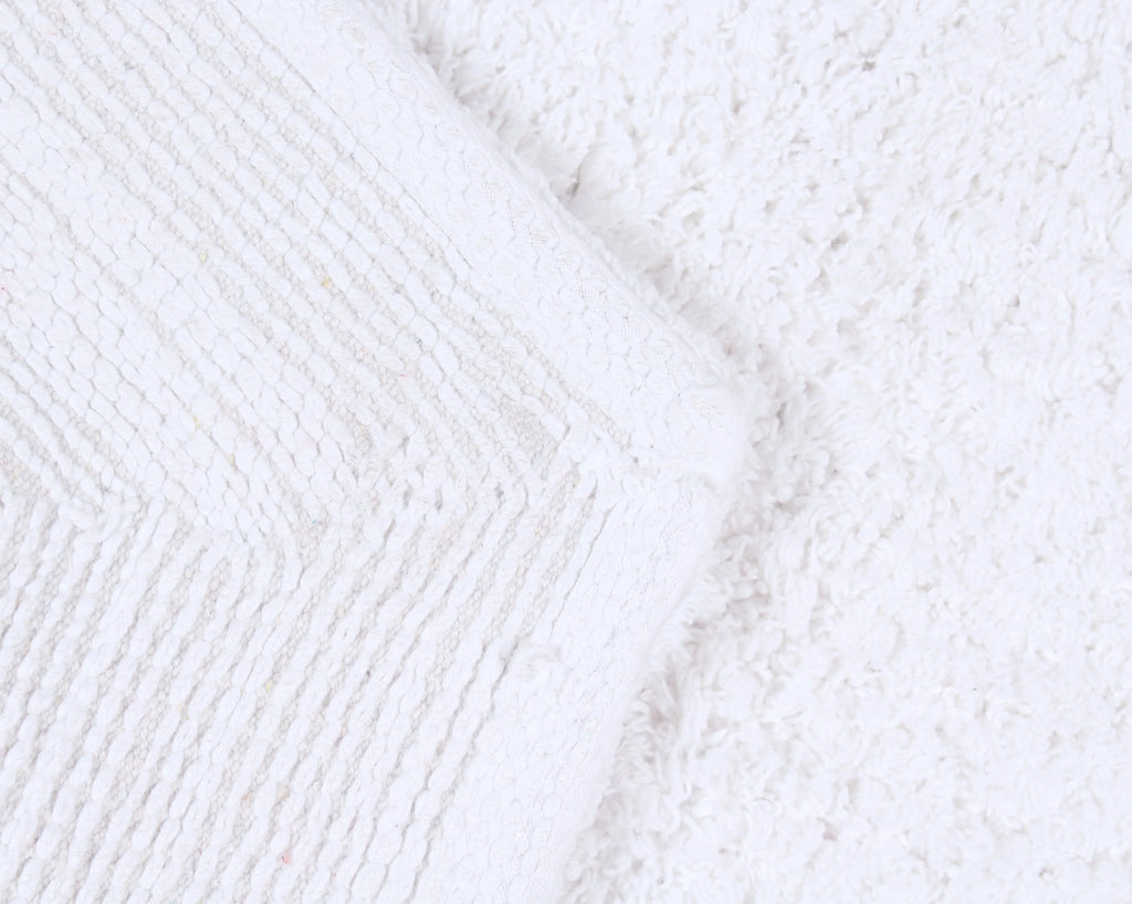 100% Cotton Tufted Non-Slip Machine Washable Bath Rug, 22"x60" White Y872