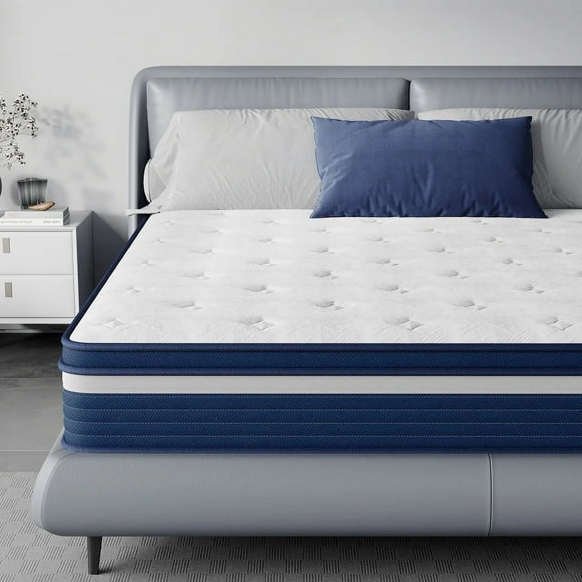 Queen Gel Memory Foam Mattress M581