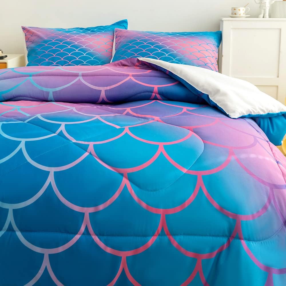 Twin Size Rainbow Scales Reversible Microfiber Comforter Set P442