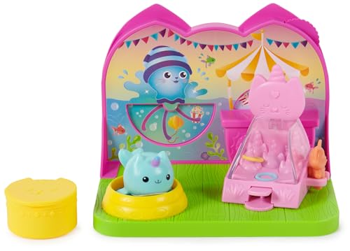 Kitty Narwhal’s Carnival Room with Toy Figure, Surprise Toys and Dollhouse Furniture Y50103