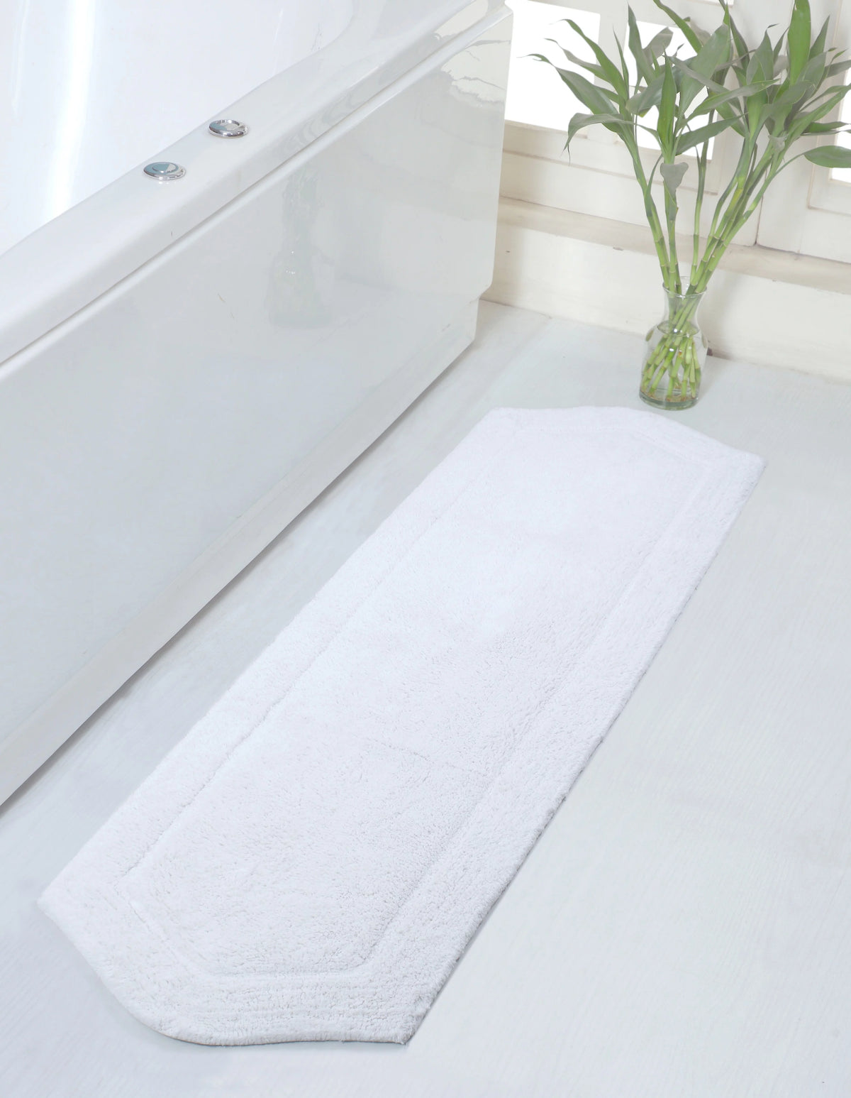 100% Cotton Tufted Non-Slip Machine Washable Bath Rug, 22"x60" White Y872