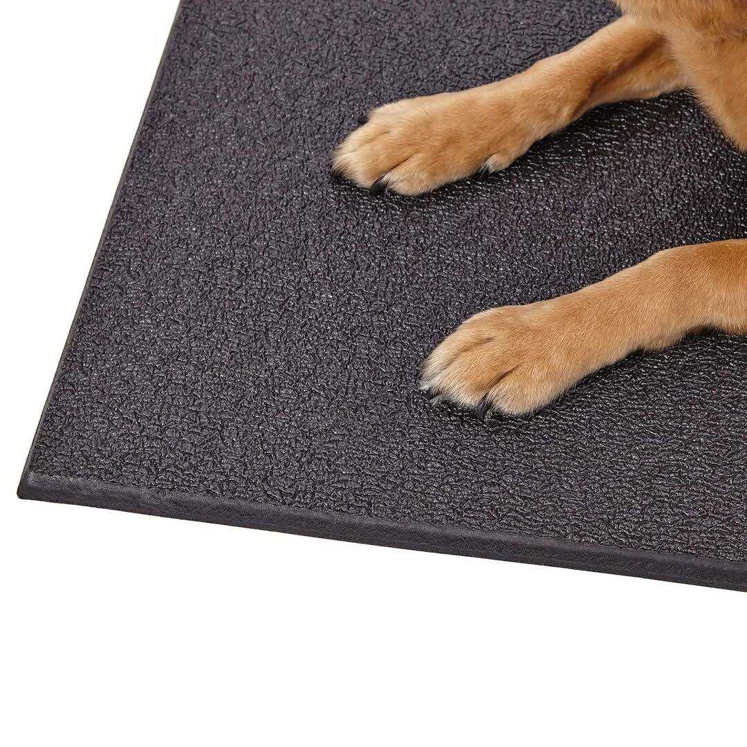 Cushioned Waterproof Dog Crate Mat N300979
