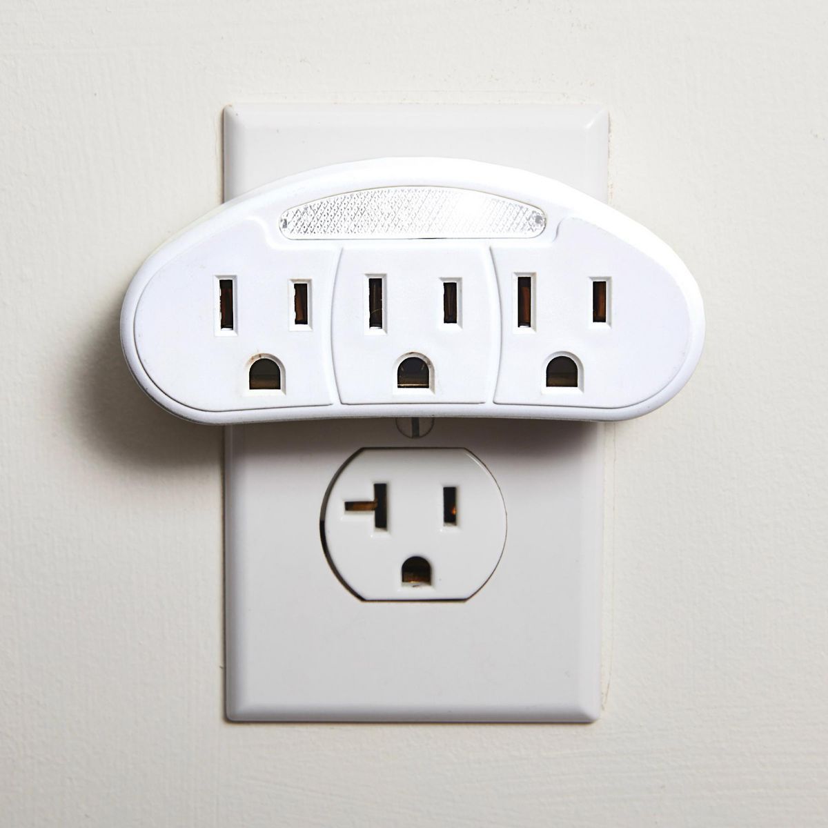 3 Outlet Adapter, 2 Pack U2860